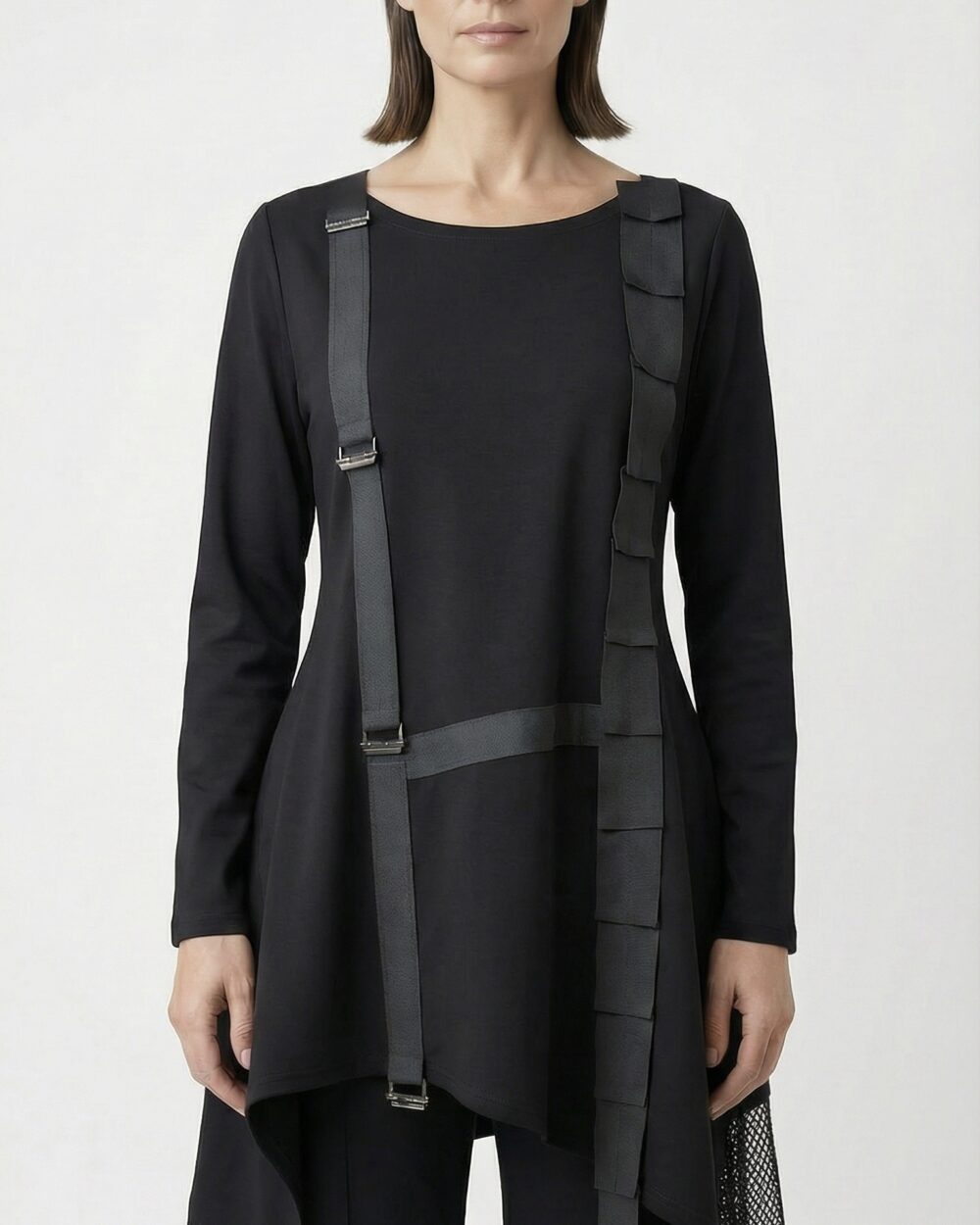 Asimetrična crna dizajnerska tunika Veltrix s industrijskim trakama i metalnim kopčama