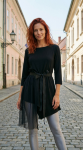 NOIR FALDA crna asimetrična tunika s tilom i pojasom