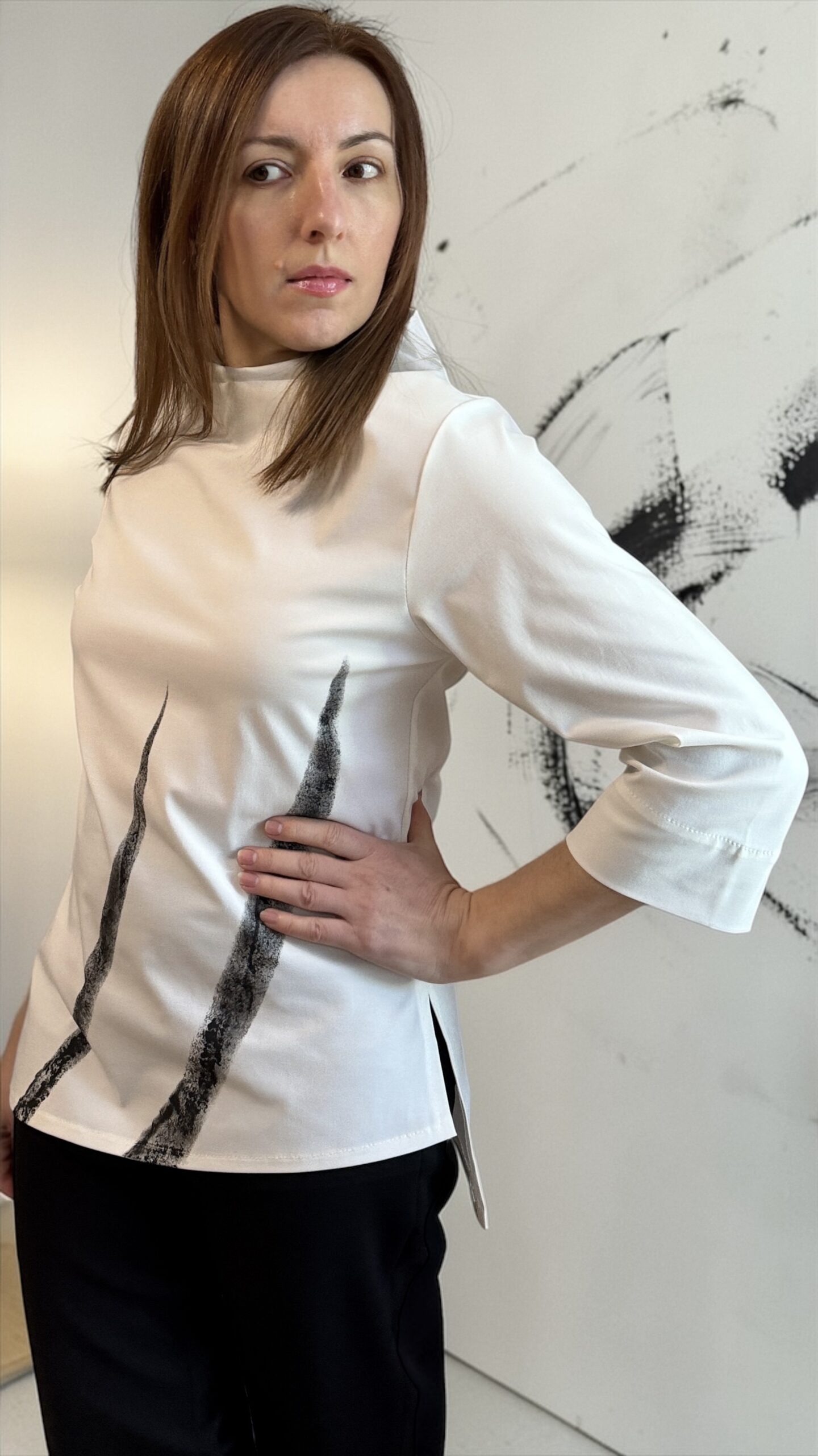 dizajnerska ivory košulja 3/4 rukavi minimalistički stil