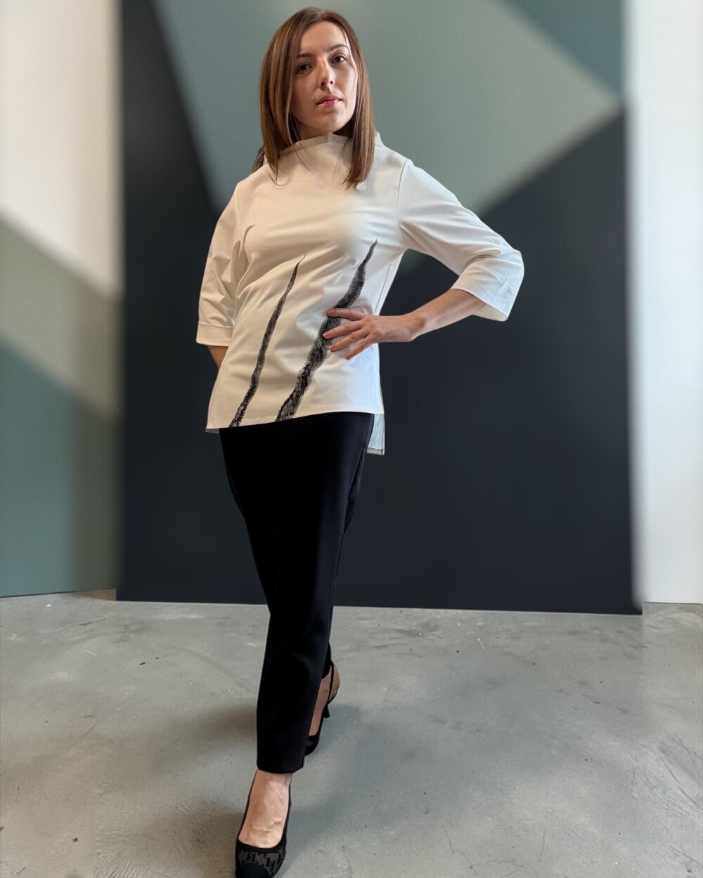 dizajnerska ivory košulja 3/4 rukavi minimalistički stil